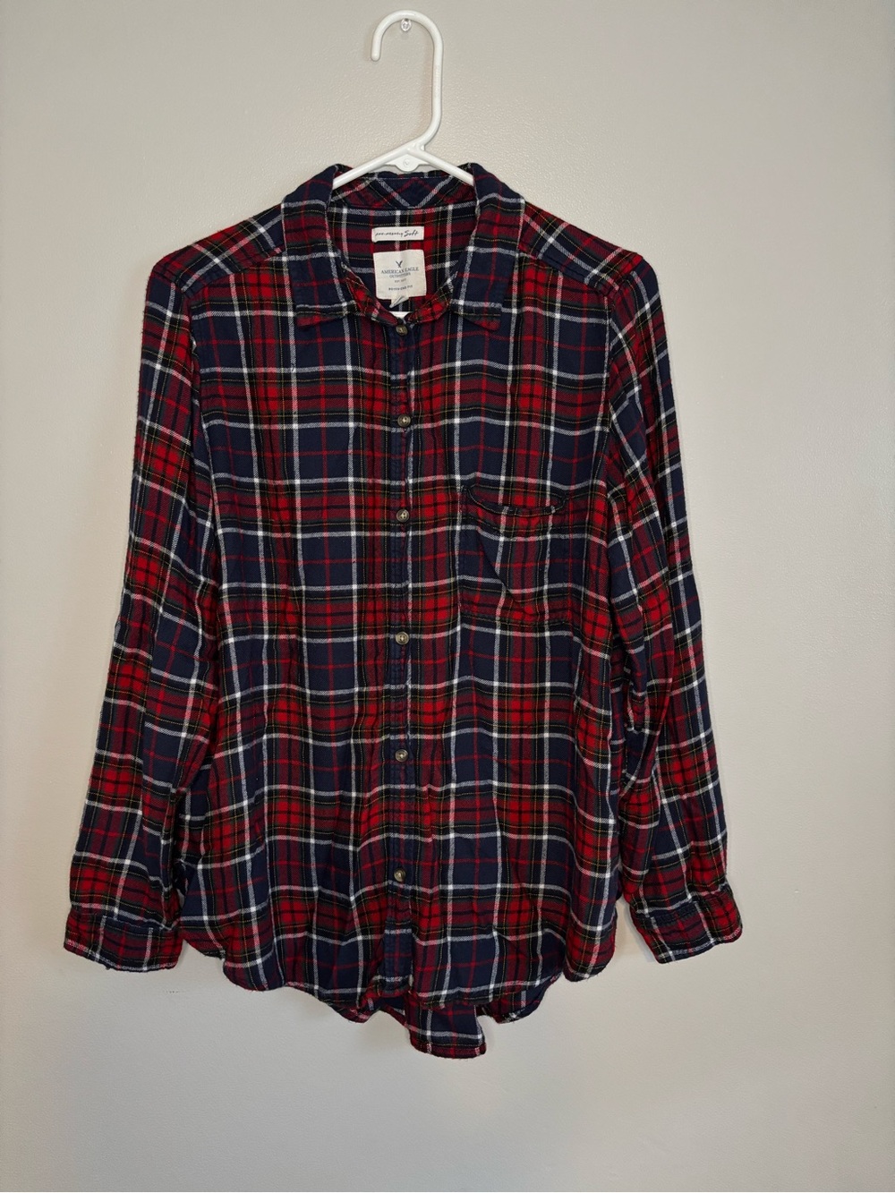 American Eagle Outfitters Red and Navy Plaid Button-Down Shirt